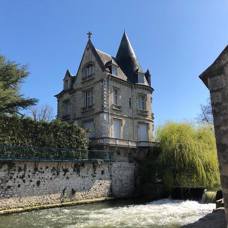 Deux Pieces Terrasse Lägenhet Moret-sur-Loing Exteriör bild