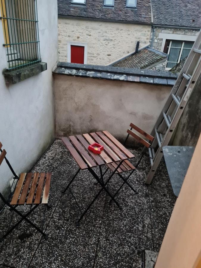 Deux Pieces Terrasse Lägenhet Moret-sur-Loing Exteriör bild